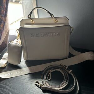 Steve Madden White crossbody